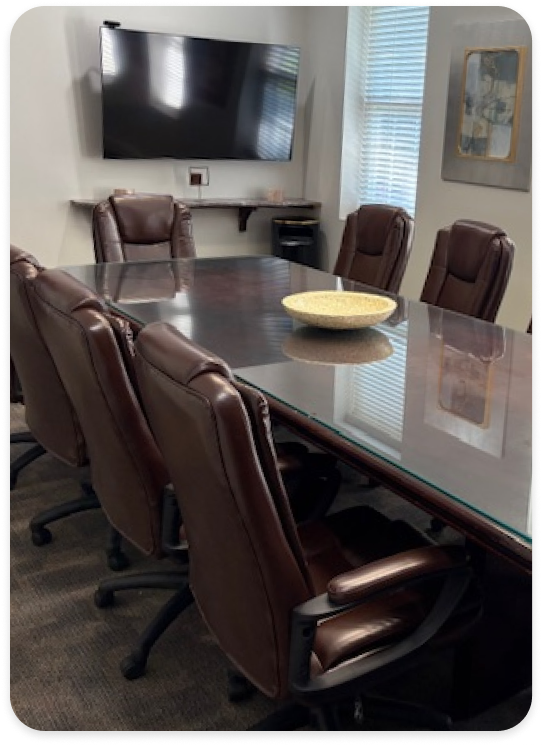 Explore space slide 3 - Professional office setting